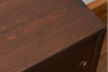 レトロ家具　昭和レトロ 古い木のシンプルな脚付きローボード(収納棚)