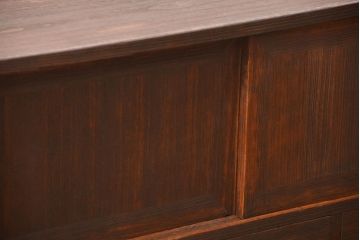 レトロ家具　昭和レトロ 古い木のシンプルな脚付きローボード(収納棚)