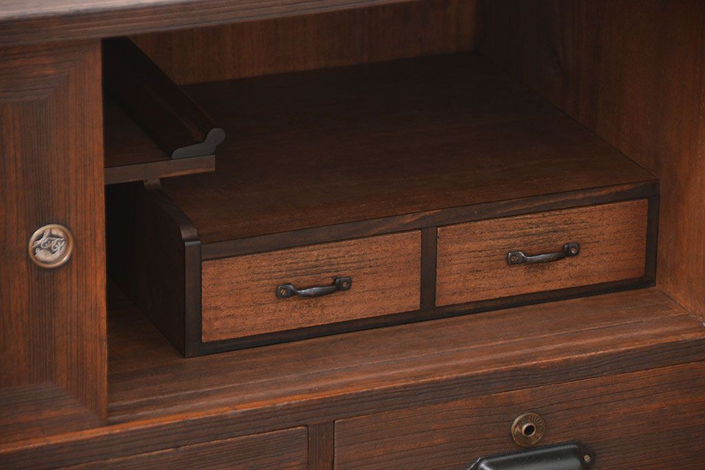 レトロ家具　昭和レトロ 古い木のシンプルな脚付きローボード(収納棚)