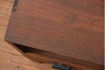 レトロ家具　昭和レトロ 古い木のアンティークダイヤガラス脚付きローボード(収納棚、TVボード)