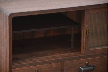 レトロ家具　アンティーク レトロなデザインの脚付きモールガラスローボード(テレビボード、収納棚)