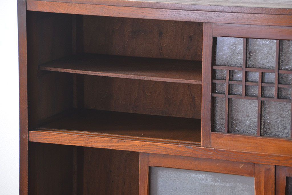 レトロ家具　アンティーク レトロなデザインの作業台付き二段重ね食器棚(カップボード、収納棚)