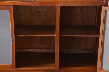 レトロ家具　アンティーク レトロなデザインの作業台付き二段重ね食器棚(カップボード、収納棚)