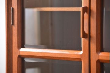 ヴィンテージ家具　1970年代　国産北欧デザインビンテージキャビネット(食器棚、収納棚、カップボード)