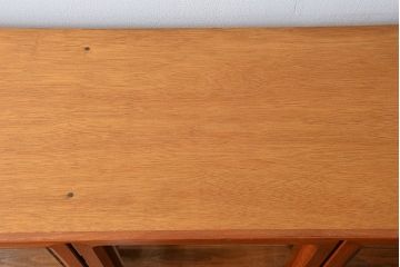 ヴィンテージ家具　1970年代　国産北欧デザインビンテージキャビネット(食器棚、収納棚、カップボード)