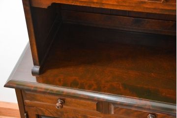 中古　北海道民芸家具　二段重ね食器棚(定価約35万円)(キッチンキャビネット、カップボード)