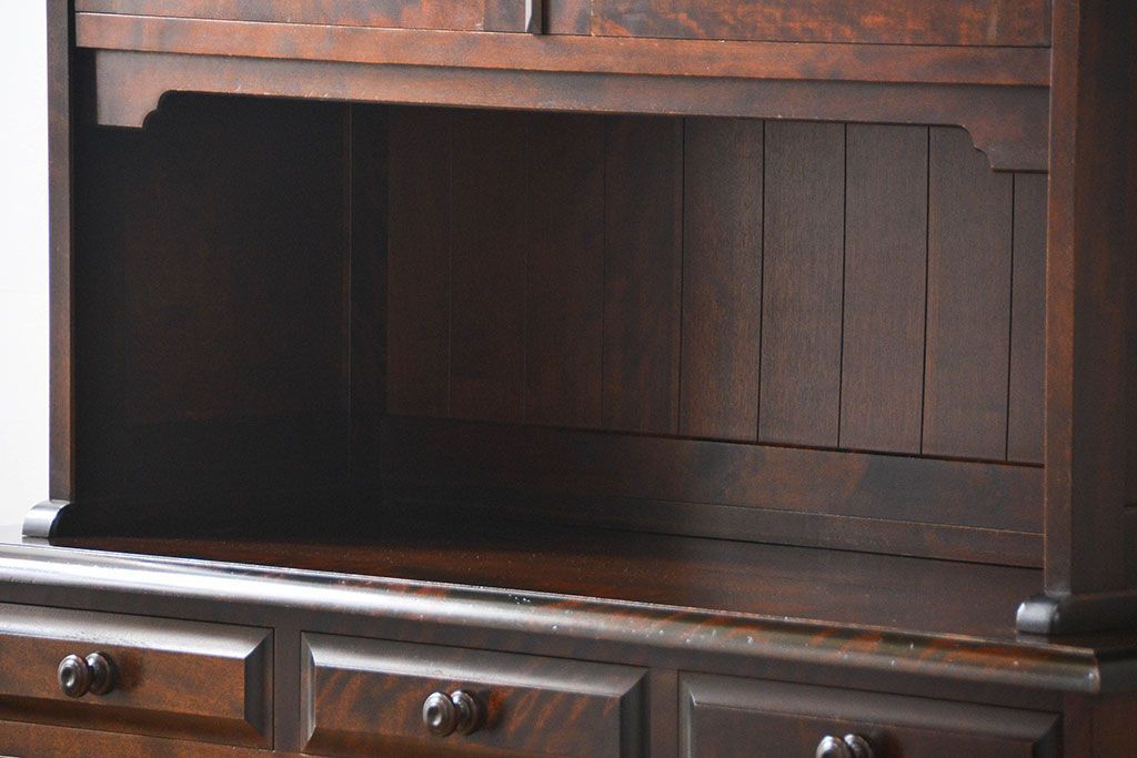 中古　北海道民芸家具　二段重ね食器棚(定価約35万円)(キッチンキャビネット、カップボード)