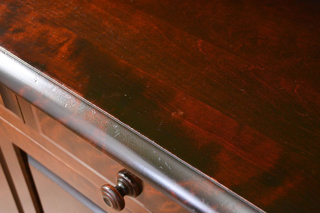 中古　北海道民芸家具　二段重ね食器棚(定価約35万円)(キッチンキャビネット、カップボード)