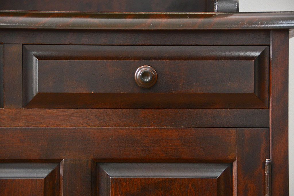 中古　北海道民芸家具　二段重ね食器棚(定価約35万円)(キッチンキャビネット、カップボード)