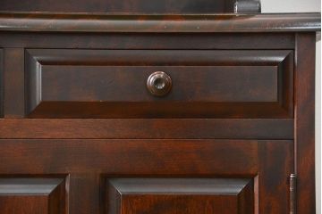 中古　北海道民芸家具　二段重ね食器棚(定価約35万円)(キッチンキャビネット、カップボード)