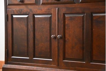 中古　北海道民芸家具　二段重ね食器棚(定価約35万円)(キッチンキャビネット、カップボード)