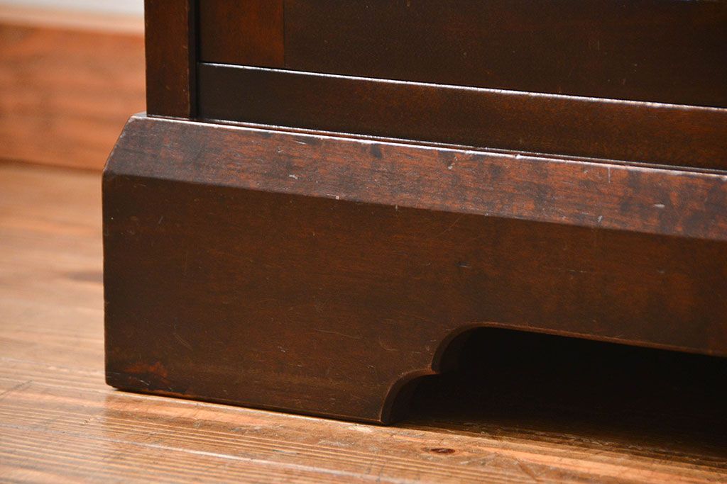 中古　北海道民芸家具　二段重ね食器棚(定価約35万円)(キッチンキャビネット、カップボード)