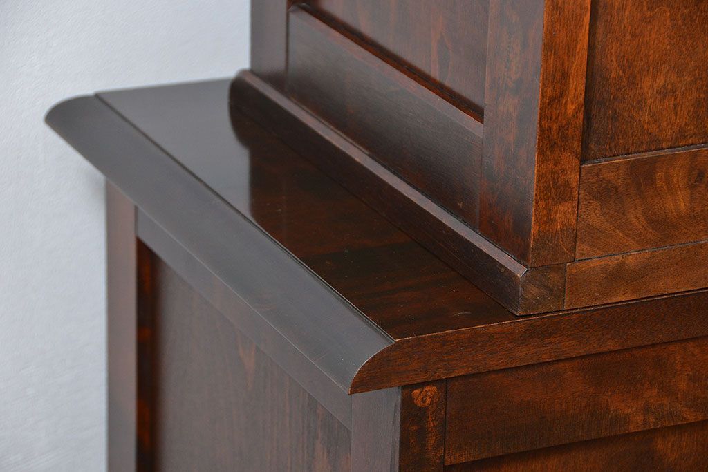 中古　北海道民芸家具　二段重ね食器棚(定価約35万円)(キッチンキャビネット、カップボード)