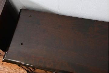 中古　北海道民芸家具　二段重ね食器棚(定価約35万円)(キッチンキャビネット、カップボード)