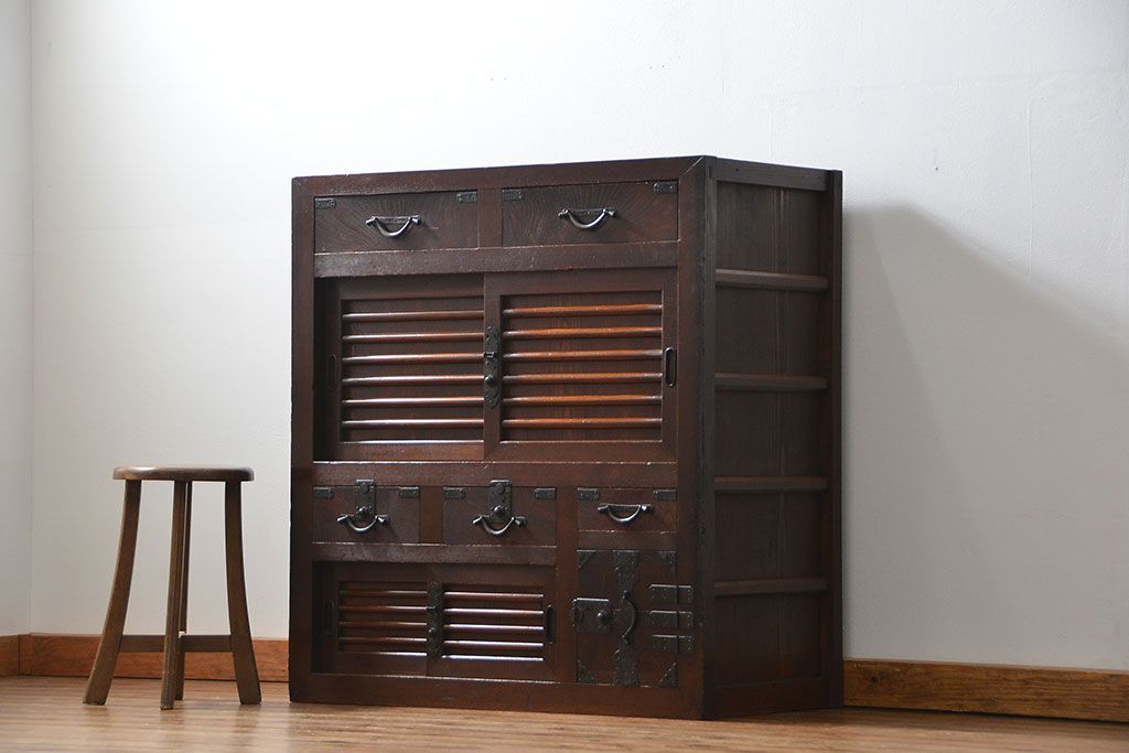 アンティーク家具　古民具・骨董 味わい深い関西帳場箪笥(時代箪笥)