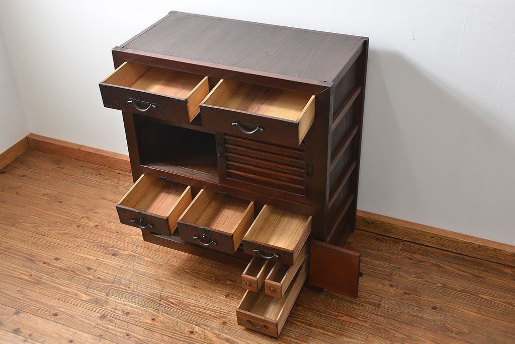 アンティーク家具　古民具・骨董 味わい深い関西帳場箪笥(時代箪笥)