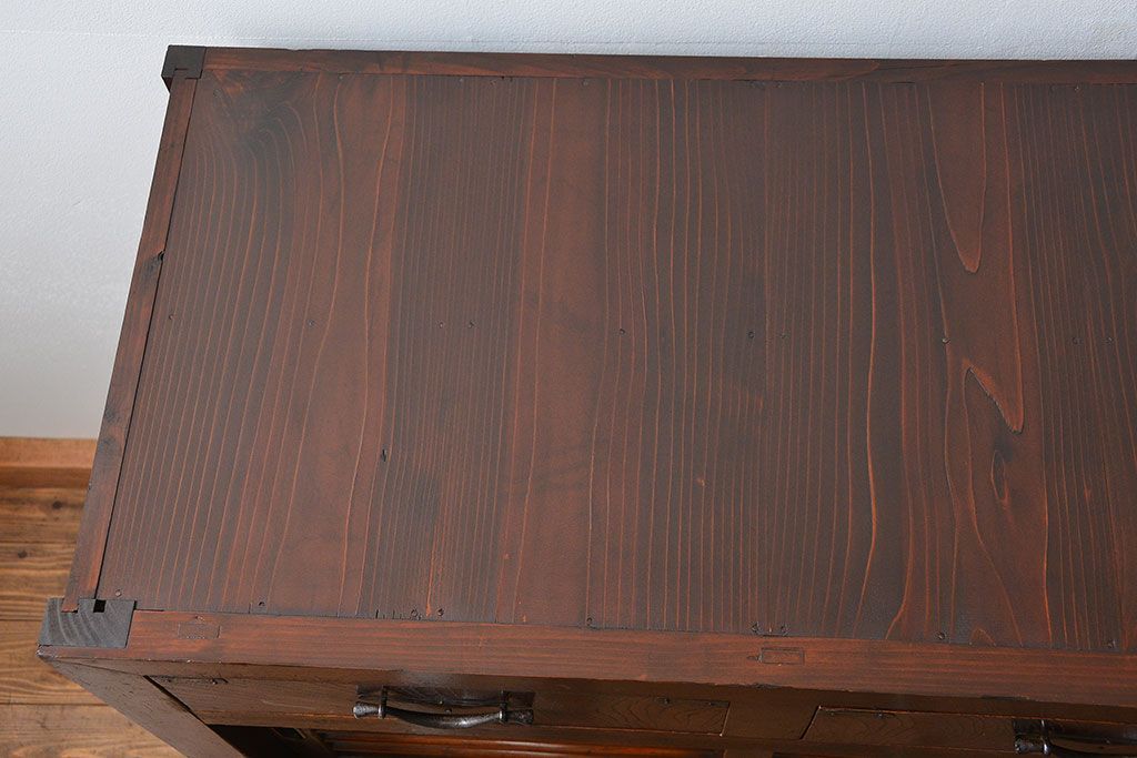 アンティーク家具　古民具・骨董 味わい深い関西帳場箪笥(時代箪笥)