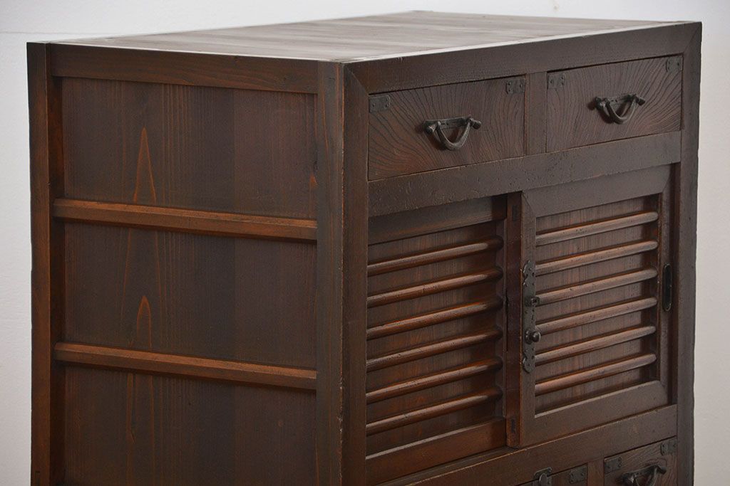 アンティーク家具　古民具・骨董 味わい深い関西帳場箪笥(時代箪笥)