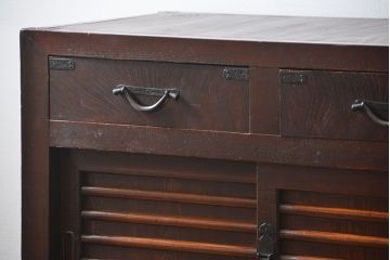 アンティーク家具　古民具・骨董 味わい深い関西帳場箪笥(時代箪笥)