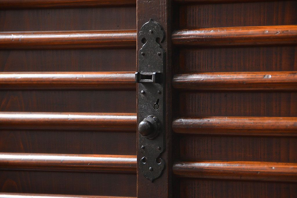 アンティーク家具　古民具・骨董 味わい深い関西帳場箪笥(時代箪笥)