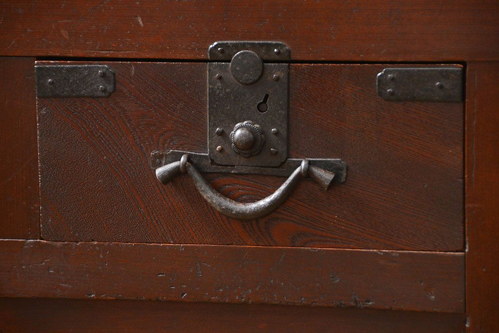 アンティーク家具　古民具・骨董 味わい深い関西帳場箪笥(時代箪笥)