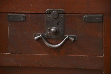 アンティーク家具　古民具・骨董 味わい深い関西帳場箪笥(時代箪笥)