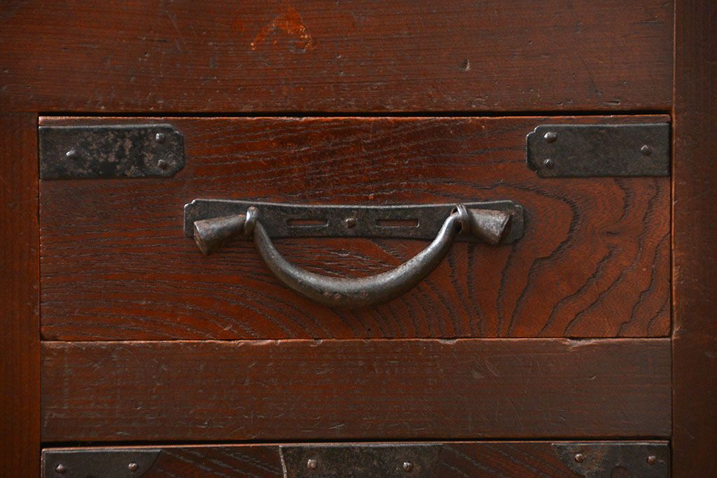 アンティーク家具　古民具・骨董 味わい深い関西帳場箪笥(時代箪笥)