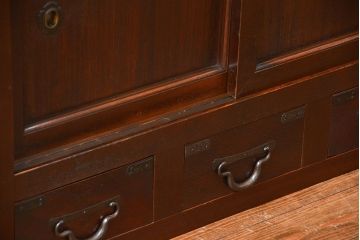 アンティーク家具　古民具・骨董 作りの良い三杯引き出し収納棚(時代箪笥、ローボード、置き床)