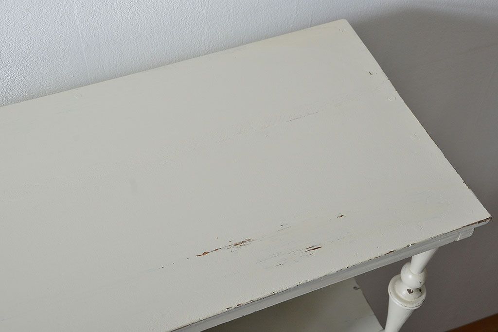 レトロ家具　アンティークペイント仕上げ　レトロな作業台付き食器棚(収納棚、キッチンキャビネット)