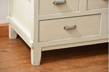 アンティーク家具　アンティークペイント　脚付き収納棚(戸棚、キャビネット、食器棚)