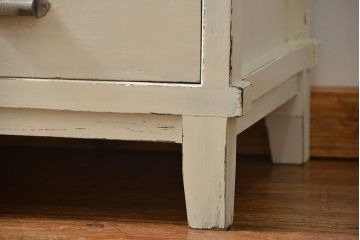 アンティーク家具　アンティークペイント　脚付き収納棚(戸棚、キャビネット、食器棚)