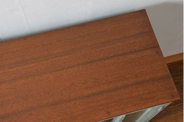 アンティーク家具　アンティークペイント　かわいい脚付きキッチンキャビネット(1)(食器棚、収納棚)