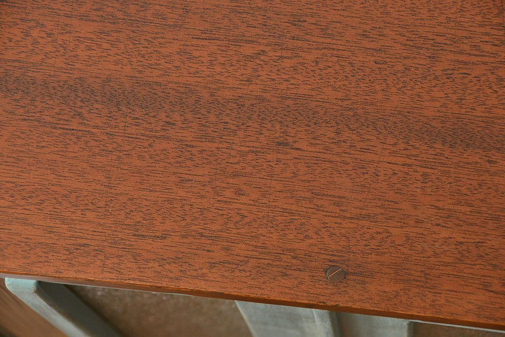 アンティーク家具　アンティークペイント　かわいい脚付きキッチンキャビネット(1)(食器棚、収納棚)