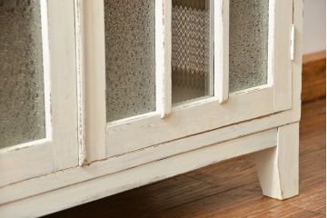 アンティーク家具　アンティークペイント　かわいい脚付きキッチンキャビネット(2)(食器棚、収納棚)