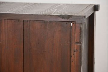 アンティーク家具　アンティーク 古い木のモールガラス収納棚(食器棚、飾り棚)