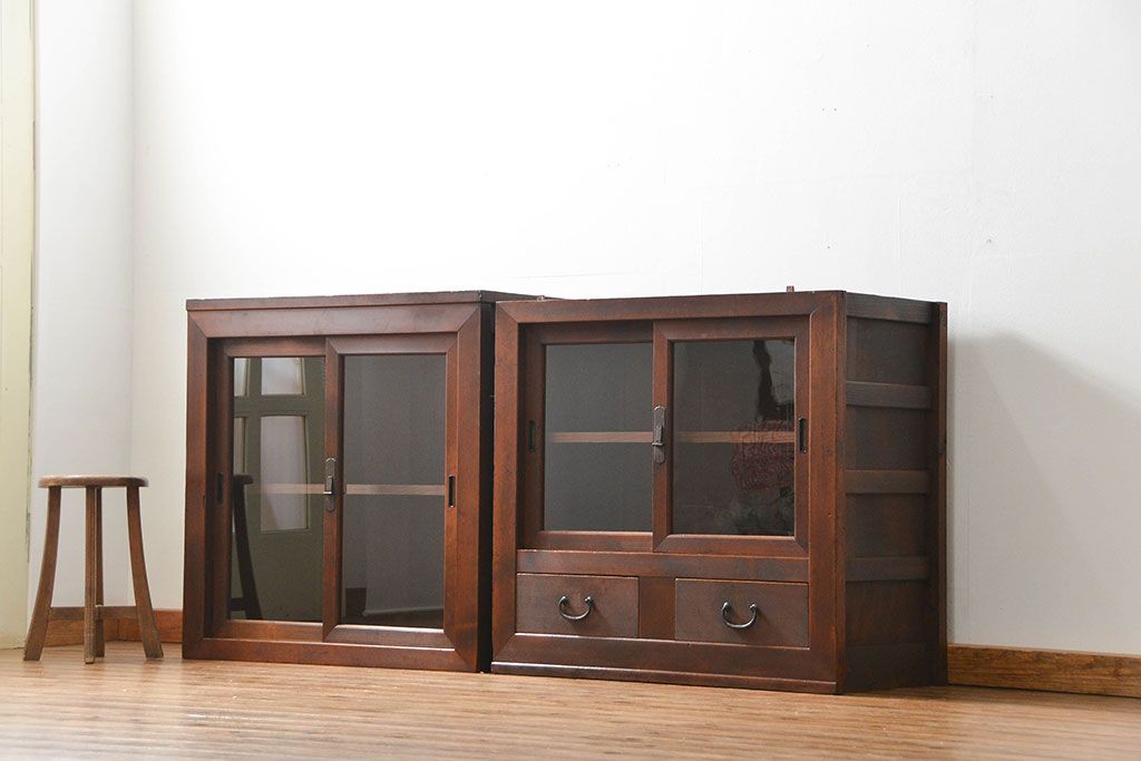 アンティーク家具　古民具・骨董 シンプルな三尺関西収納棚(水屋箪笥、ガラスケース、食器棚)