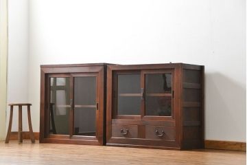アンティーク家具　古民具・骨董 シンプルな三尺関西収納棚(水屋箪笥、ガラスケース、食器棚)