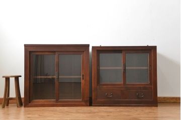 アンティーク家具　古民具・骨董 シンプルな三尺関西収納棚(水屋箪笥、ガラスケース、食器棚)