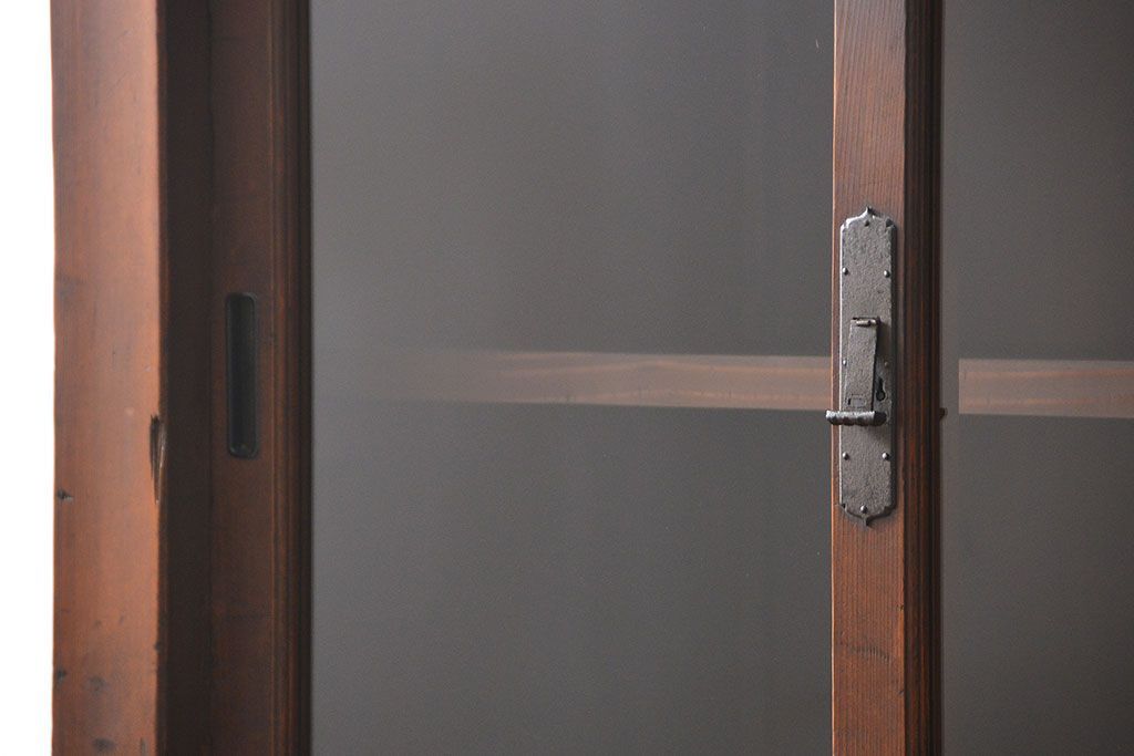 アンティーク家具　古民具・骨董 シンプルな三尺関西収納棚(水屋箪笥、ガラスケース、食器棚)