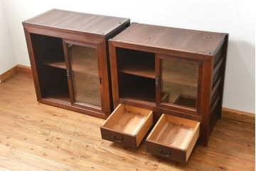 アンティーク家具　古民具・骨董 シンプルな三尺関西収納棚(水屋箪笥、ガラスケース、食器棚)