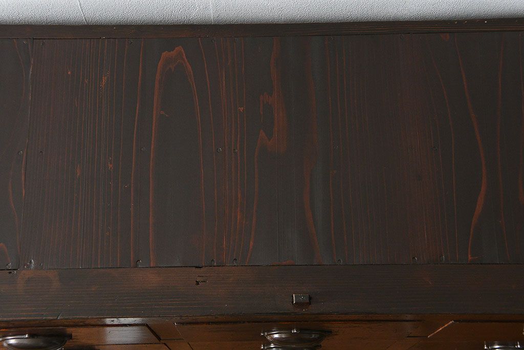 アンティーク家具　古民具・骨董 大きな19杯引き出し収納棚(薬箪笥、チェスト、百味箪笥、ガラスケース)