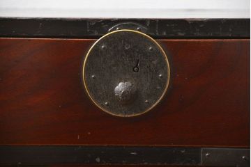 アンティーク家具　古民具・骨董 小振りでかわいい前面欅材の小箪笥(時代箪笥)