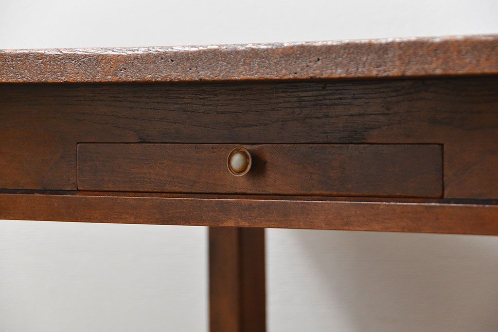 アンティーク家具　アンティーク 両面引き出しの横長テーブル(机、作業台)