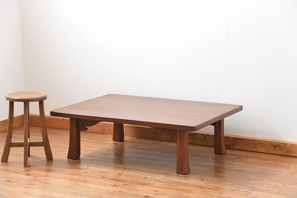 アンティーク家具　古民具・骨董 高級杉材 上品な浮造り仕上げの座卓(和風テーブル、机)　