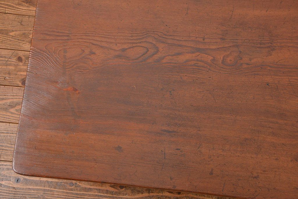 アンティーク家具　古民具・骨董 高級杉材 上品な浮造り仕上げの座卓(和風テーブル、机)　