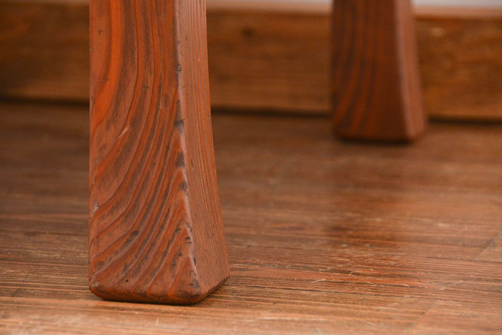 アンティーク家具　古民具・骨董 高級杉材 上品な浮造り仕上げの座卓(和風テーブル、机)　