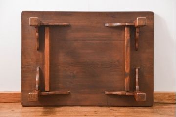 アンティーク家具　古民具・骨董 高級杉材 上品な浮造り仕上げの座卓(和風テーブル、机)　