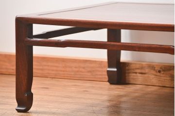 アンティーク家具　古民具・骨董 小振りな唐木座卓(テーブル、机)　