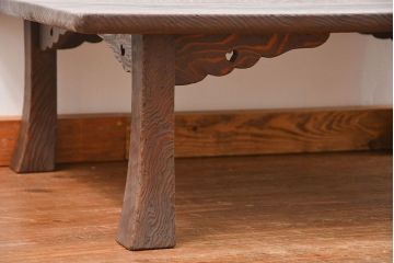 アンティーク家具　古民具・骨董 高級杉材 杢目の素晴らしい浮造り仕上げ座卓(テーブル・机)