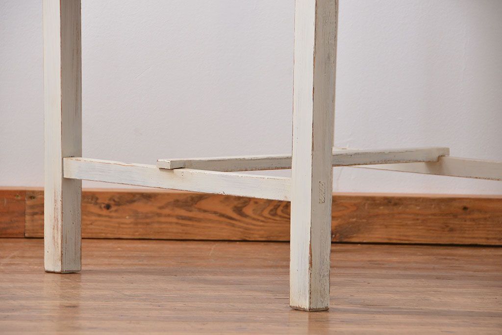 アンティーク家具　アンティークペイント かわいい2杯引き出し平机(1)(テーブル、デスク、在宅ワーク、在宅用)